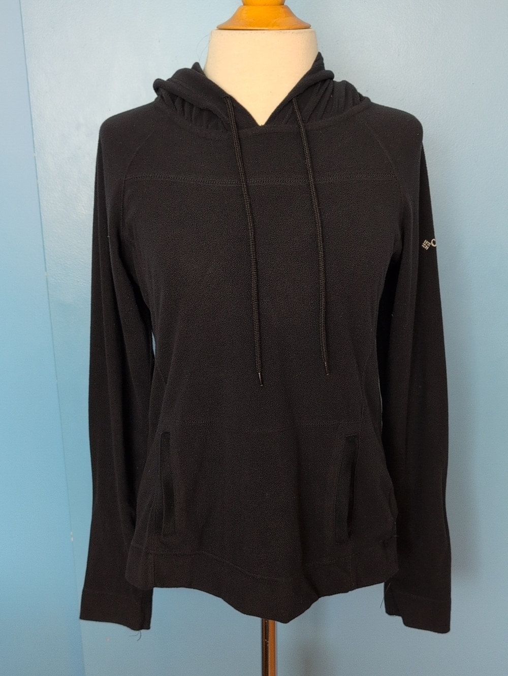 Columbia Black Hooded Lightweight  Fleece Pullover  with Front Pocket
